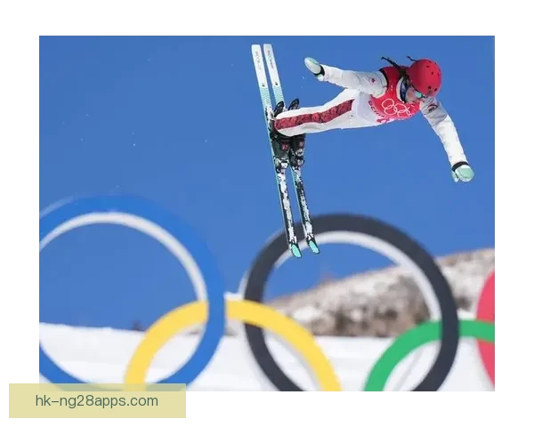 空中技巧夺铜梦桃萌态十足领奖